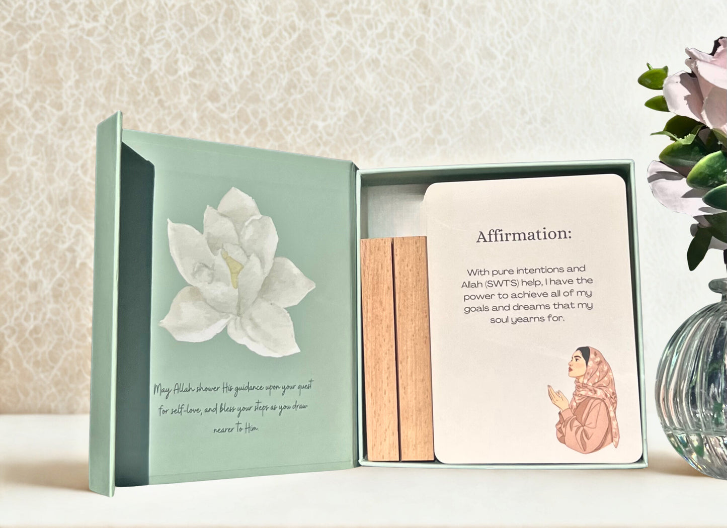Muslimah Weekly Affirmation + Thought Provoking Question Deck